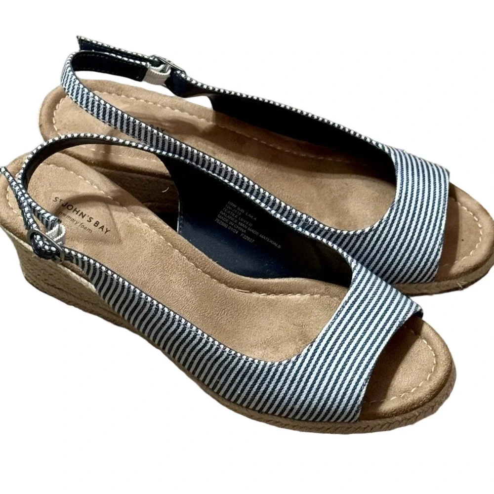 St. John's Bay Navy and White Sandals Buckle Wedge Rope Platform Women Size 10W
